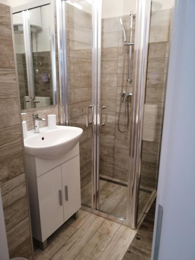 Apartmani Nevera Крк Екстер'єр фото